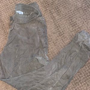 Tobi army green Joggers